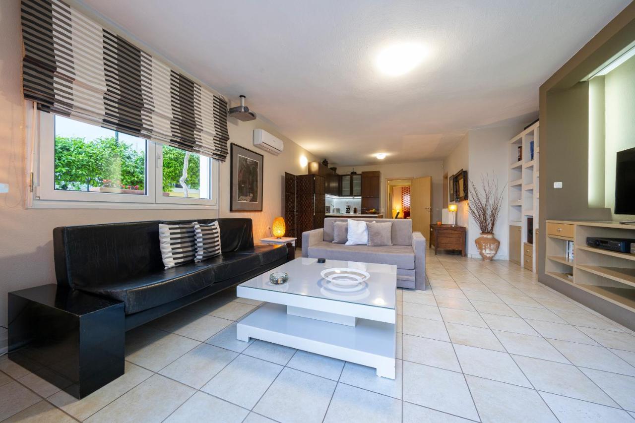 Sea Path Apartment PalaiónTsiflíkion エクステリア 写真