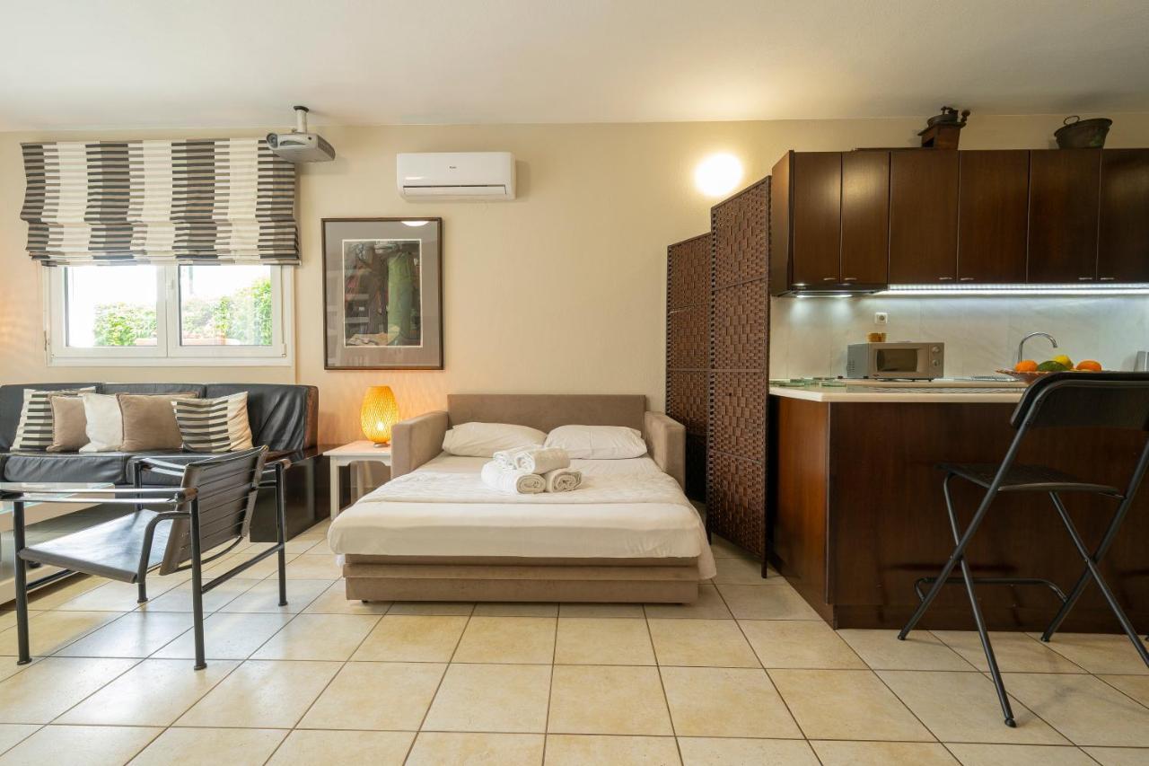 Sea Path Apartment PalaiónTsiflíkion エクステリア 写真