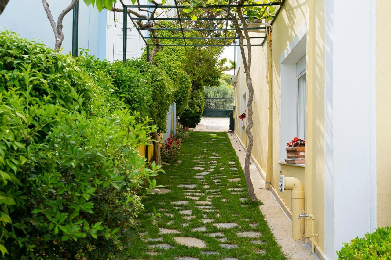 Sea Path Apartment PalaiónTsiflíkion エクステリア 写真